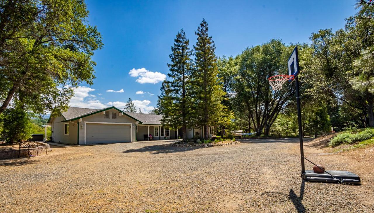 Spectacular Views W/ Hot Tub/Bbq -Yosemite & Bass Lake Villa Oakhurst Exterior foto